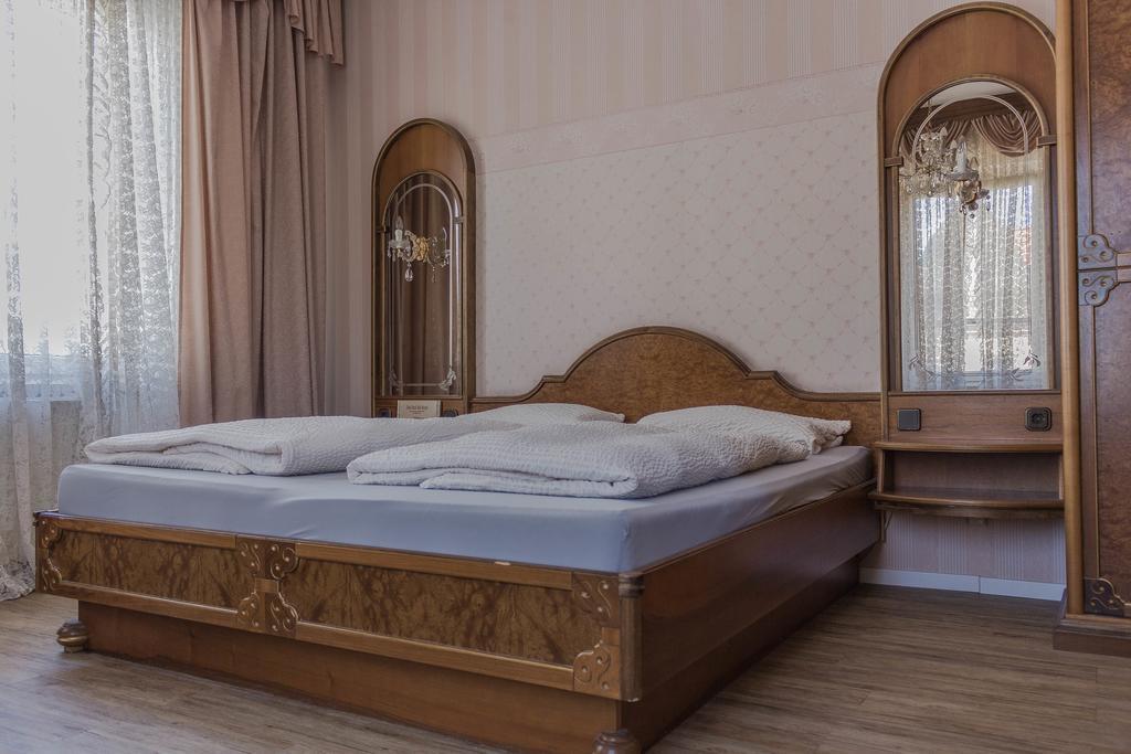 Fürth Hotel Five Seasons מראה חיצוני תמונה