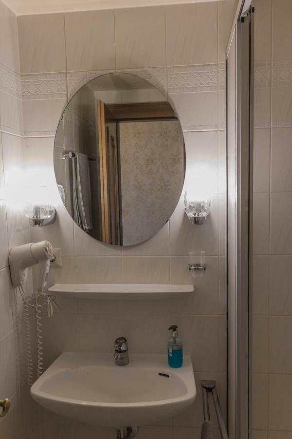 Fürth Hotel Five Seasons מראה חיצוני תמונה